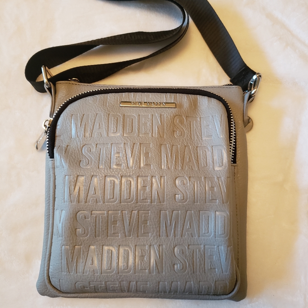 Steve Madden gray Crossbody Bag/Purse Pocketbook